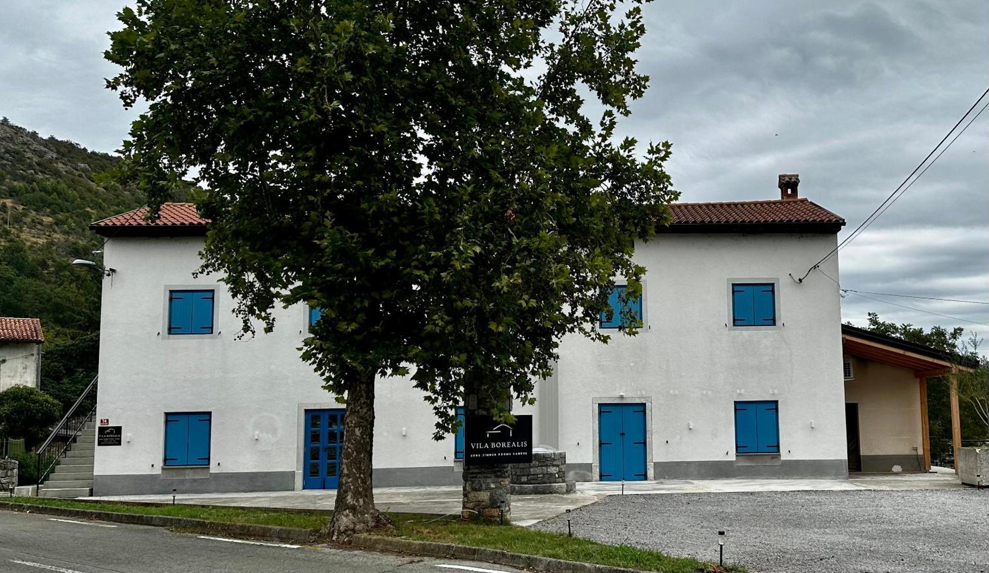 Vila Borealis Komen Exterior photo